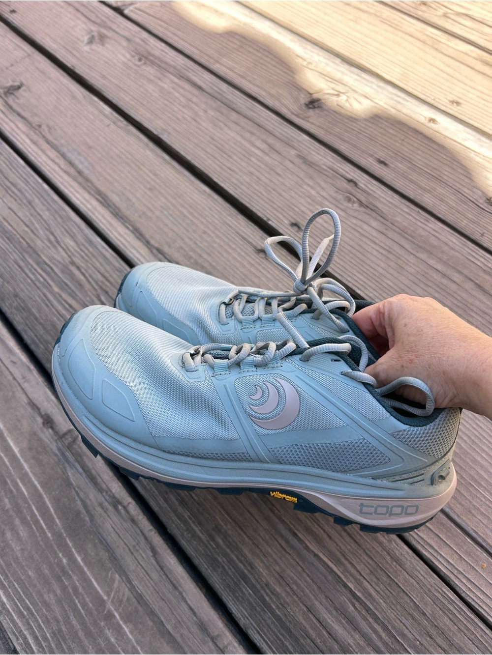 Topo Terraventure Athletic Women's Wide Road/Trail Running Shoes